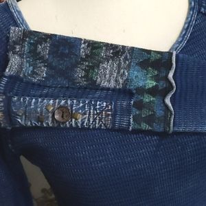 Able shirt in pretty denim blue. Long sleeve with detail at bottom of sleeve